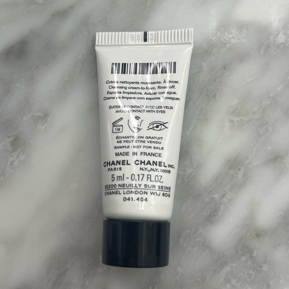 Pick 8/$50 Chanel La Mousse Cleansing Cream-to-Foam🆕deluxe sample size - Picture 3 of 6